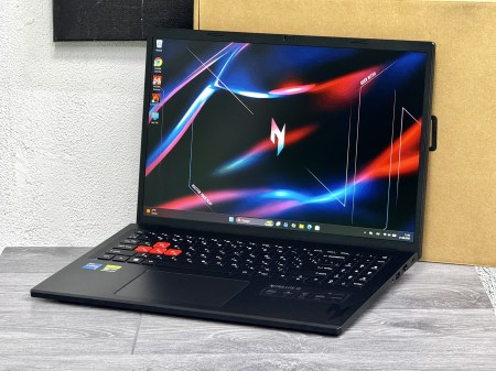Acer Nitro Lite 16 NL16-71G 1